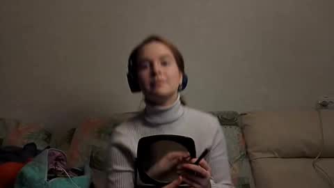 Stella online show from December 15, 11:15 am