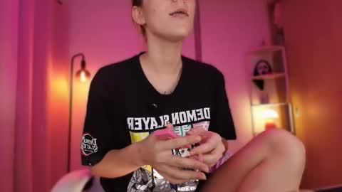 Linda Sofia help me get to 100 thumbs up online show from January 11, 4:17 am