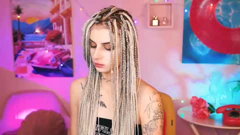 Snapshot of jade_castle chatting on December 20, 1:25 am jade_castle online show from December 20, 1:25 am