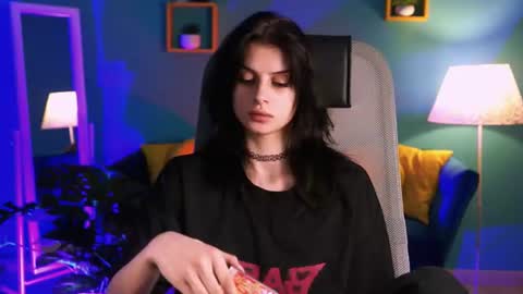 jade_castle online show from June 10, 5:00 pm