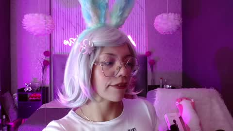 JADE online show from April 5, 9:03 pm