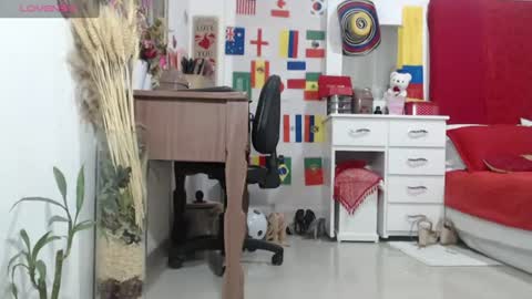 Jade online show from June 25, 5:56 am