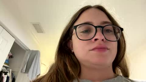 Snapshot of jademonroe0522 chatting on October 23, 9:48 am jademonroe0522 online show from October 23, 9:48 am