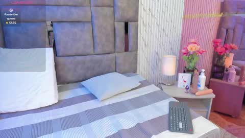 Janna Casey online show from November 5, 11:59 am