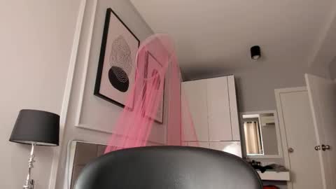 Amelle online show from February 5, 11:41 pm