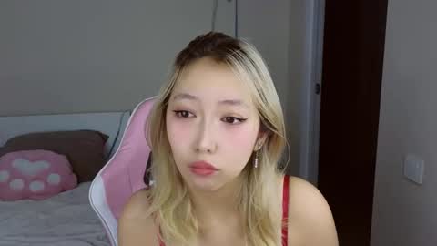 Jasmine online show from February 25, 7:12 pm