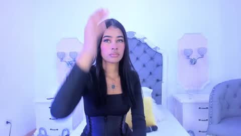 Jasmine online show from December 17, 9:38 pm