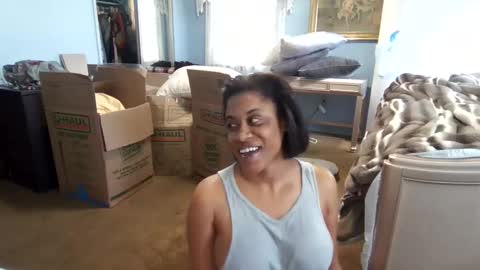 JasmineKay online show from April 14, 9:59 pm