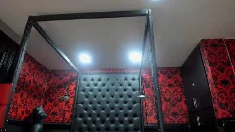 jaylen_bdsm online show from December 18, 12:54 pm