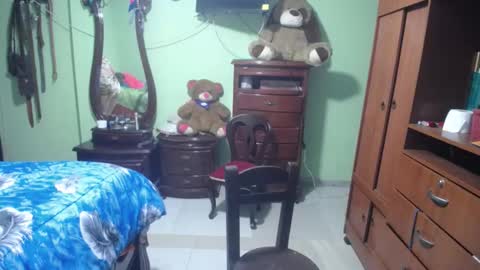 jazmim online show from February 23, 12:30 pm