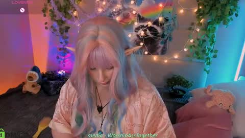 Mary online show from April 18, 9:58 pm