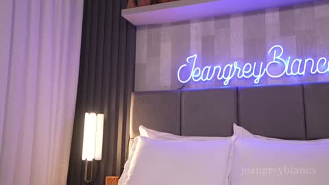 Bianca online show from March 25, 7:28 pm