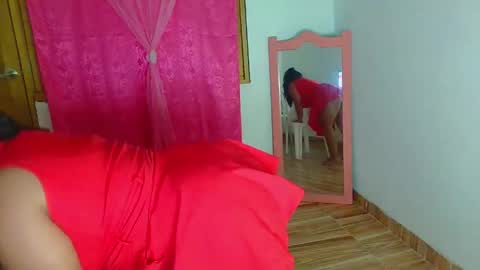 jei_iris online show from May 14, 12:22 pm