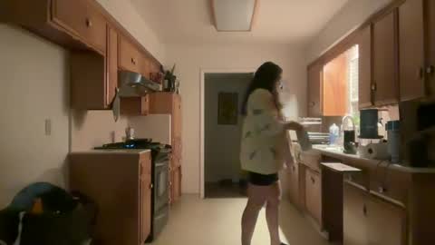 Jelli online show from December 30, 2:19 pm