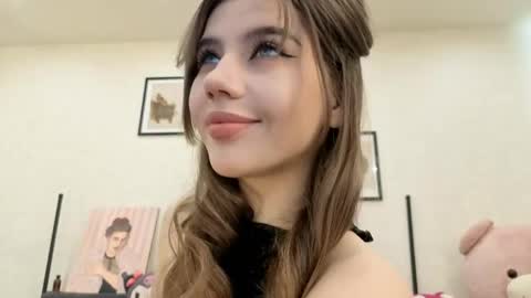 Dolly online show from April 21, 1:29 pm