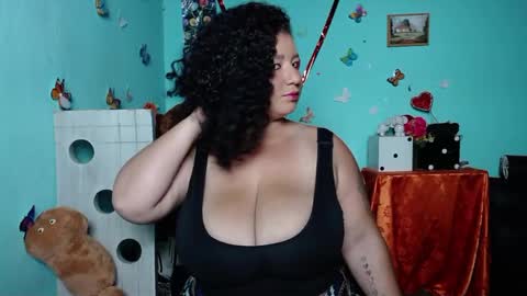 Snapshot of jenifer_bigboobs chatting on February 17, 4:31 am jenifer bigboobs online show from February 17, 4:31 am