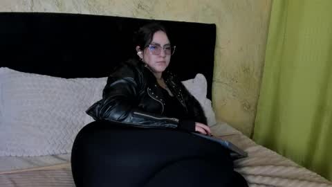 jeniferpowell_nm online show from February 7, 8:56 pm