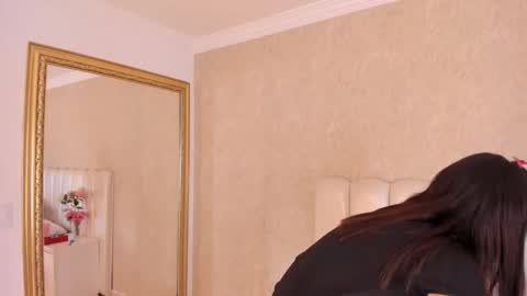 Samanta online show from November 18, 7:04 pm