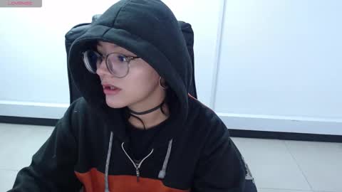 jenn online show from October 14, 8:55 pm