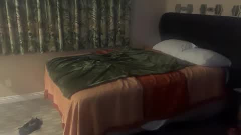 jennacarlos26 online show from April 20, 8:28 am