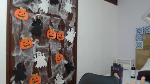 jenner_madison online show from November 2, 1:03 pm