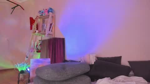 jennie_doe online show from June 26, 8:43 pm