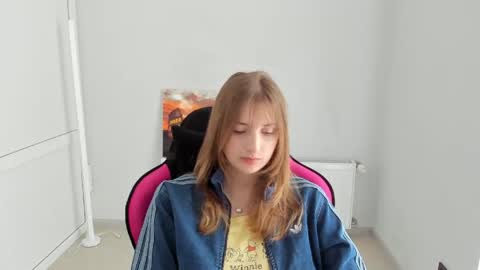 Karla online show from April 14, 12:38 pm