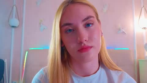 jennifercamprell online show from April 15, 7:58 pm