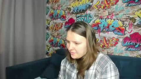 Jenny online show from April 15, 9:32 am