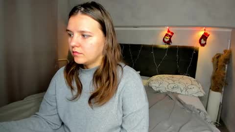 Jenny online show from December 5, 9:32 am