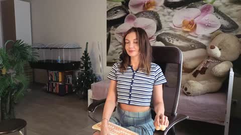 jennycutey online show from January 19, 4:33 am
