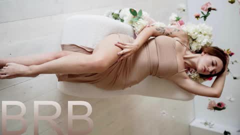 Jenny NO Nude online show from November 12, 4:49 pm