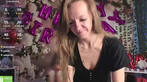 jesica_moon_peachyy online show from April 16, 2:23 am