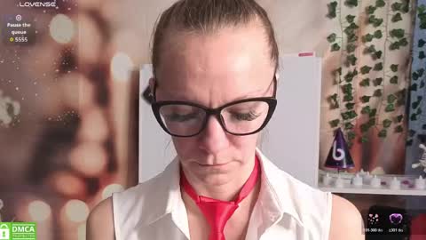 jesica_moon_peachyy online show from April 19, 2:44 am