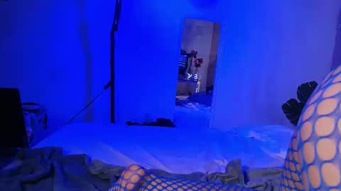 jess_tattoo11 online show from January 8, 9:41 pm