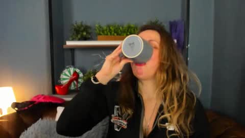 Snapshot of jessica_foxie chatting on March 12, 11:31 am Jessica online show from March 12, 11:31 am