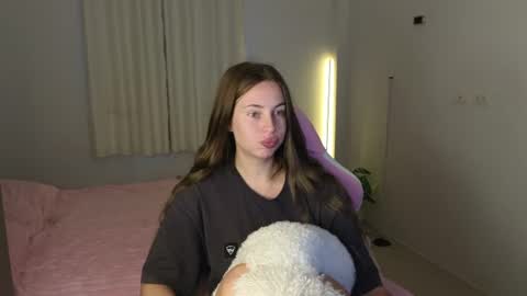 Jessy online show from June 19, 3:22 am