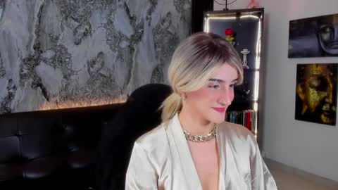 Jessica  online show from April 18, 7:58 pm