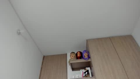 jessica_rabbit777_ online show from December 21, 12:26 am