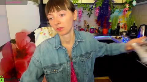 jessicaforris online show from April 3, 7:28 am