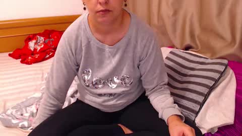 jessiestar3 online show from February 6, 7:12 am