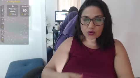 paola online show from April 13, 12:50 pm