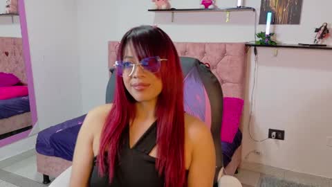 jessikarabbiit online show from April 19, 4:23 am