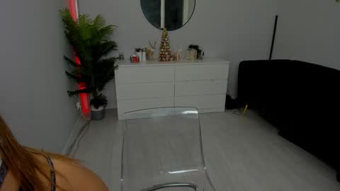 Snapshot of jessy_cruz chatting on January 16, 5:11 am Jessy online show from January 16, 5:11 am