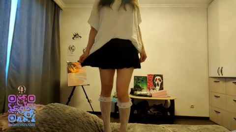 I am Gina ntmu Lets hit 10 Thumbs Up together online show from February 13, 7:43 am