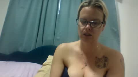 jeuelz1 online show from February 20, 4:25 pm