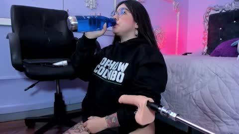 Jeyy online show from November 28, 1:14 pm