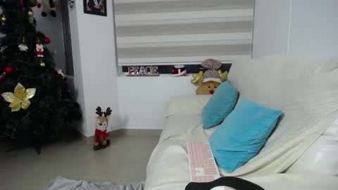 Camila online show from November 26, 10:38 am