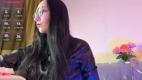 Jinhee Noir online show from December 1, 10:41 am