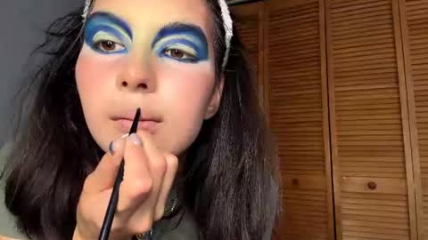 joanaphippin online show from June 13, 6:55 am